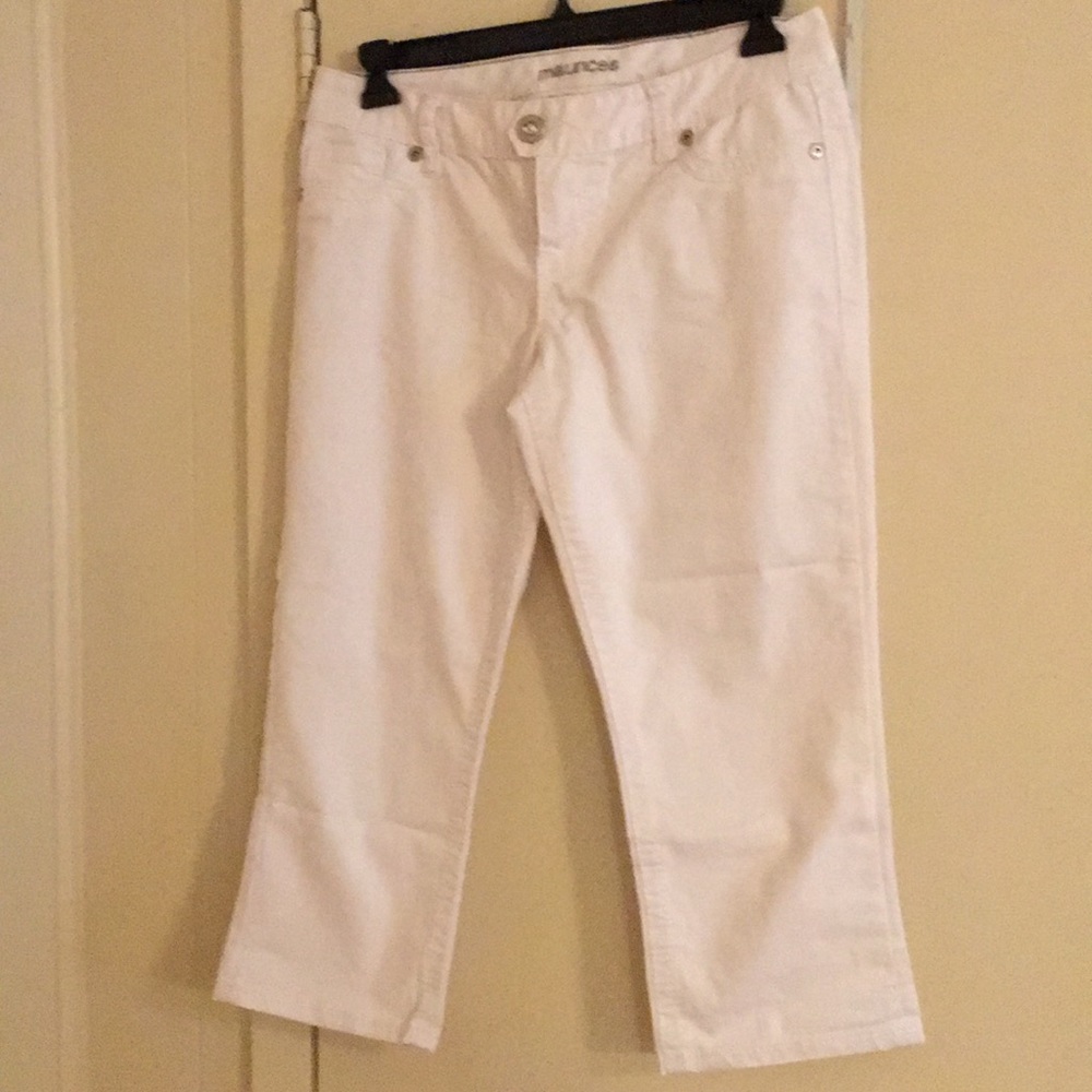Crop white jeans
